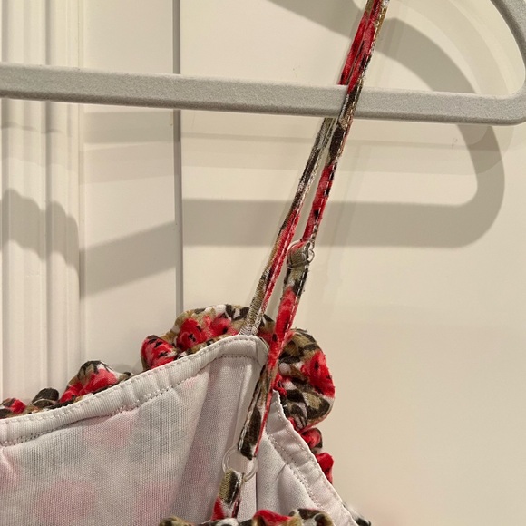 Short, Flower Pattern Dress - Picture 6 of 6